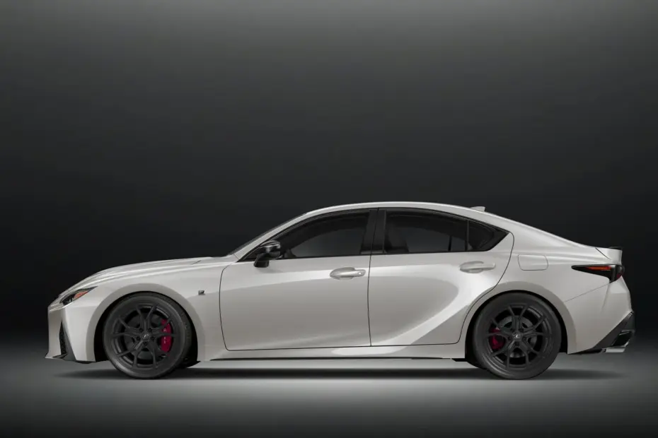 Lexus IS 500 Ultimate Edition 2025