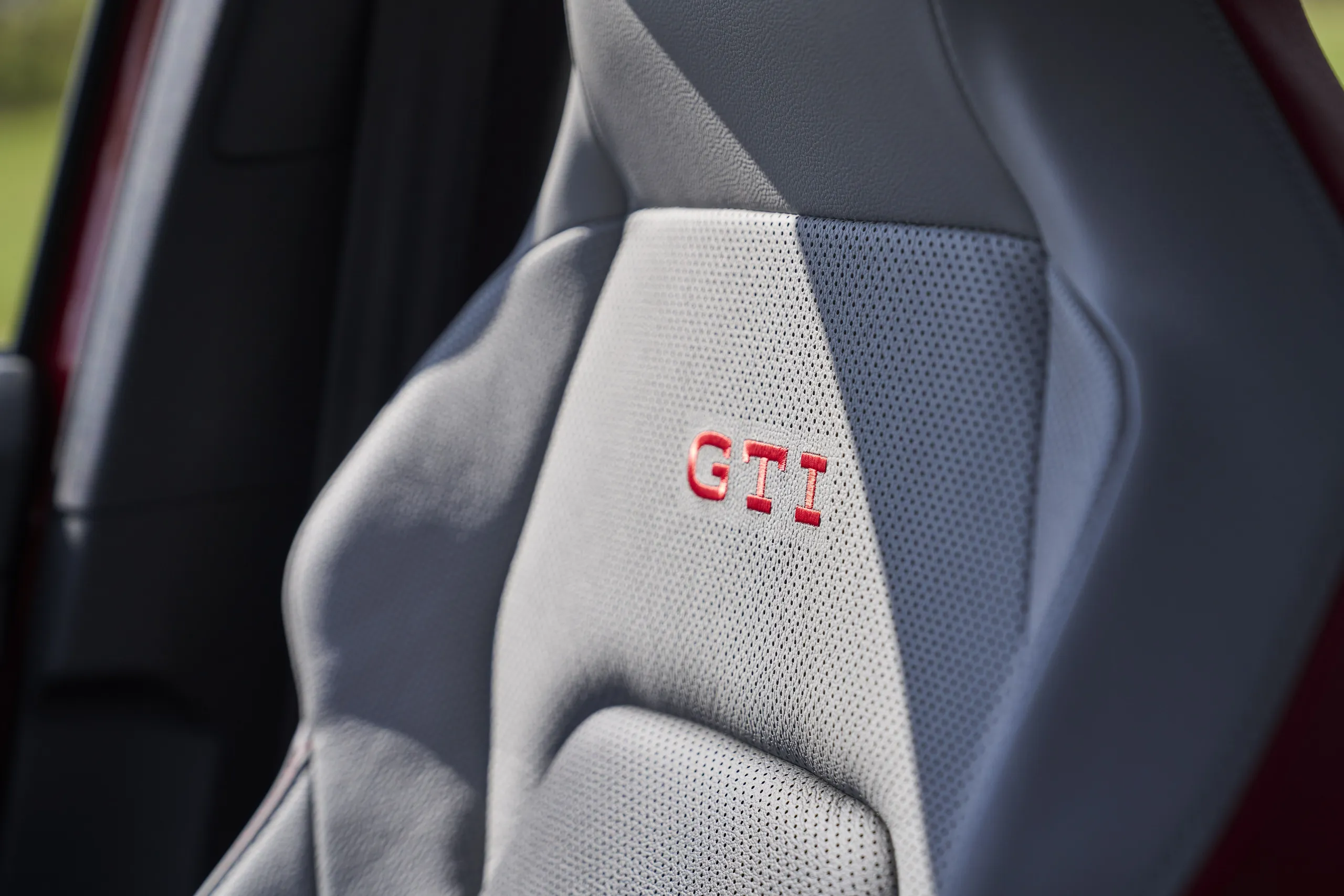 Volkswagen Golf GTI 2025 08