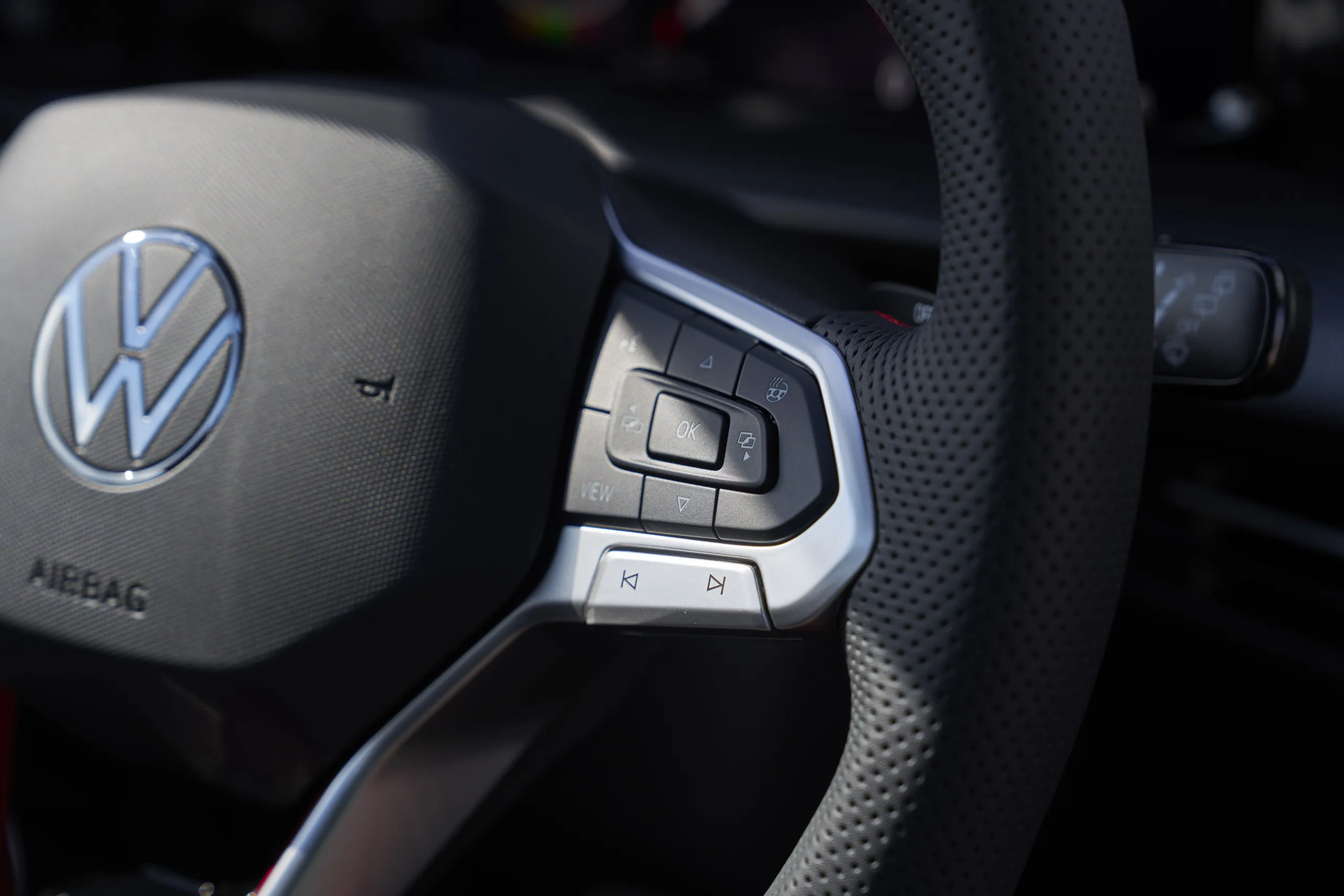 Volkswagen Golf GTI 2025 14
