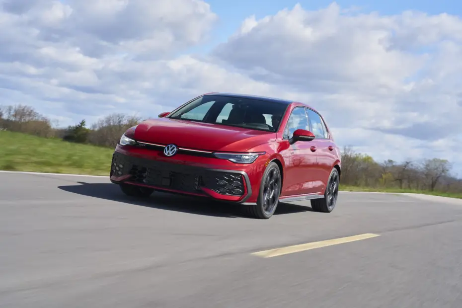 Volkswagen Golf GTI 2025 43
