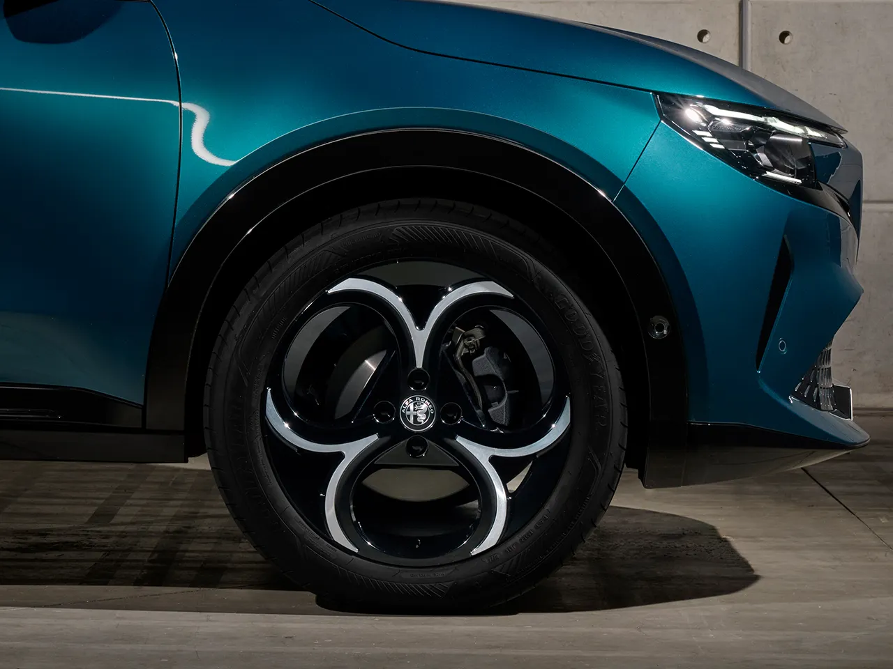 2025 Alfa Romeo Junior 30