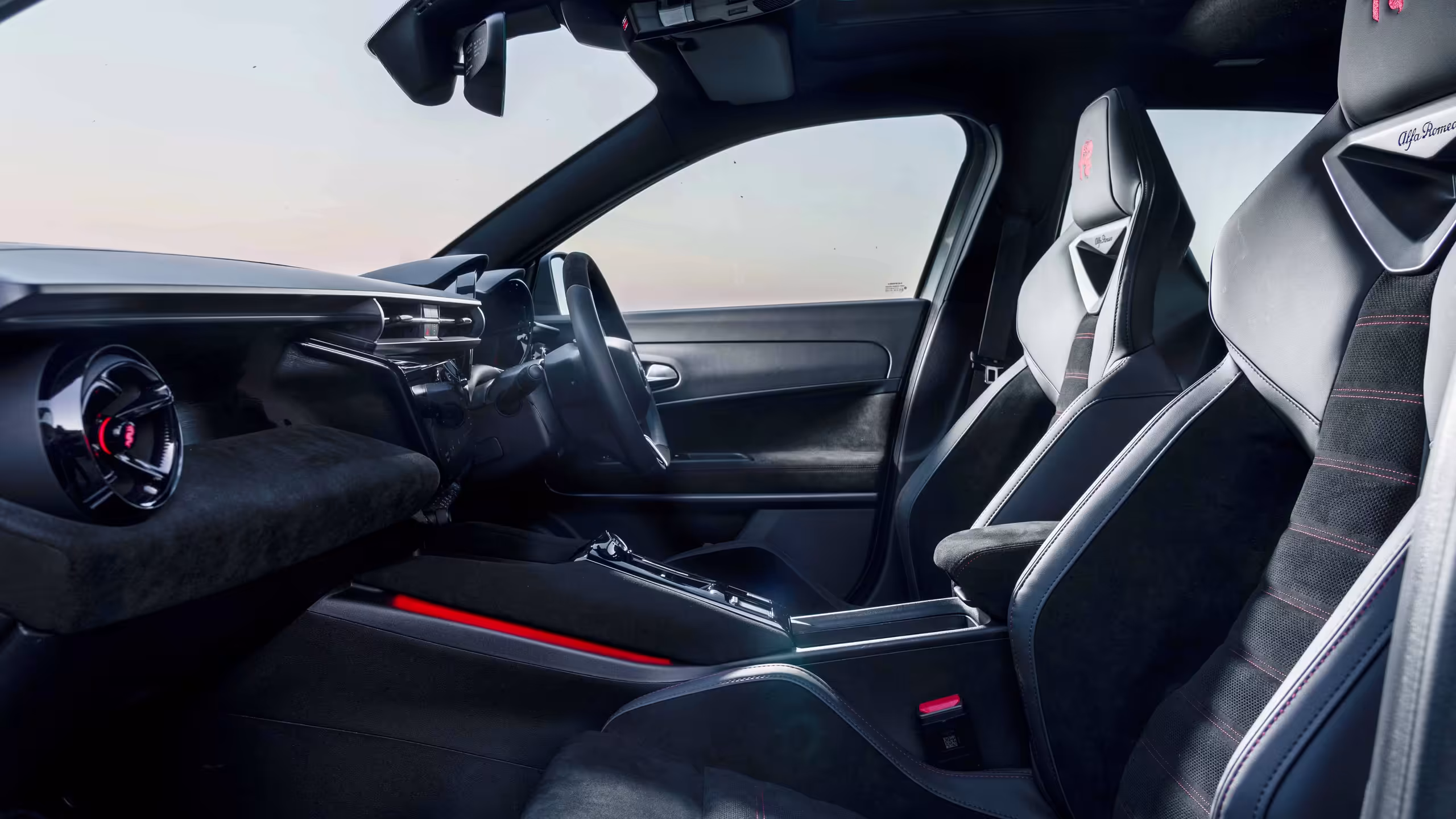 2025 Alfa Romeo Junior A01