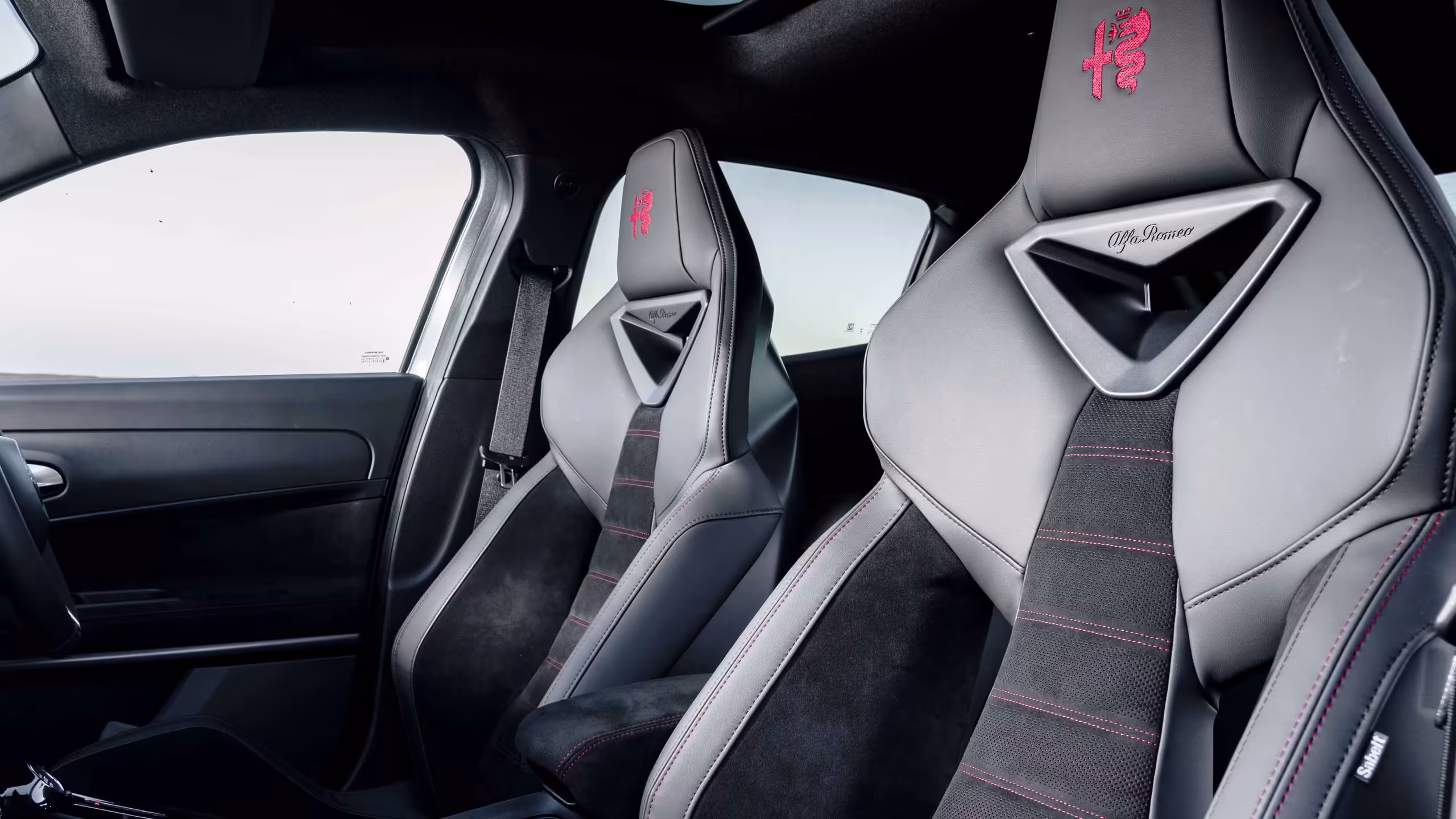 Alfa Romeo Junior 2025