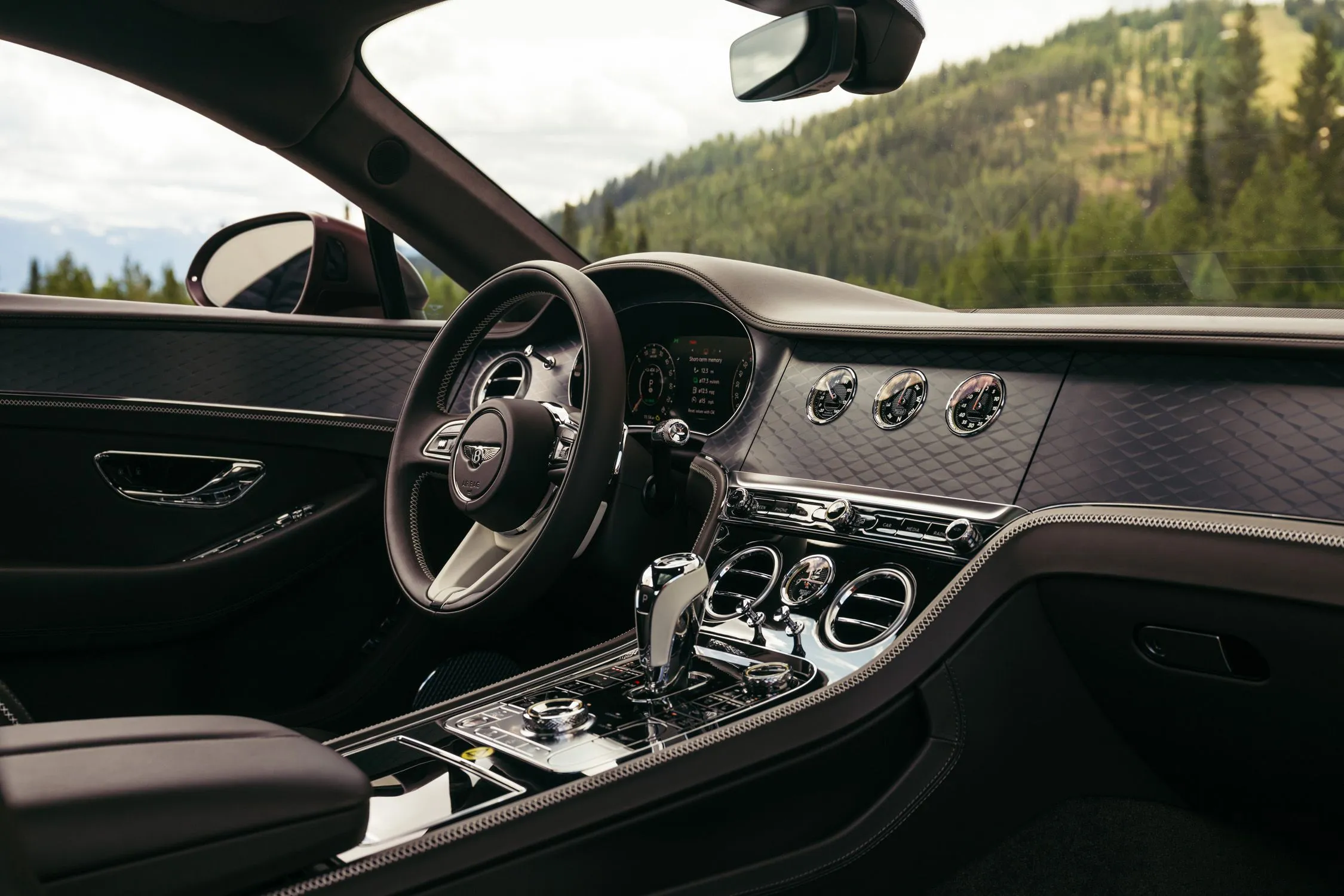 2025 Bentley Continental GT 02