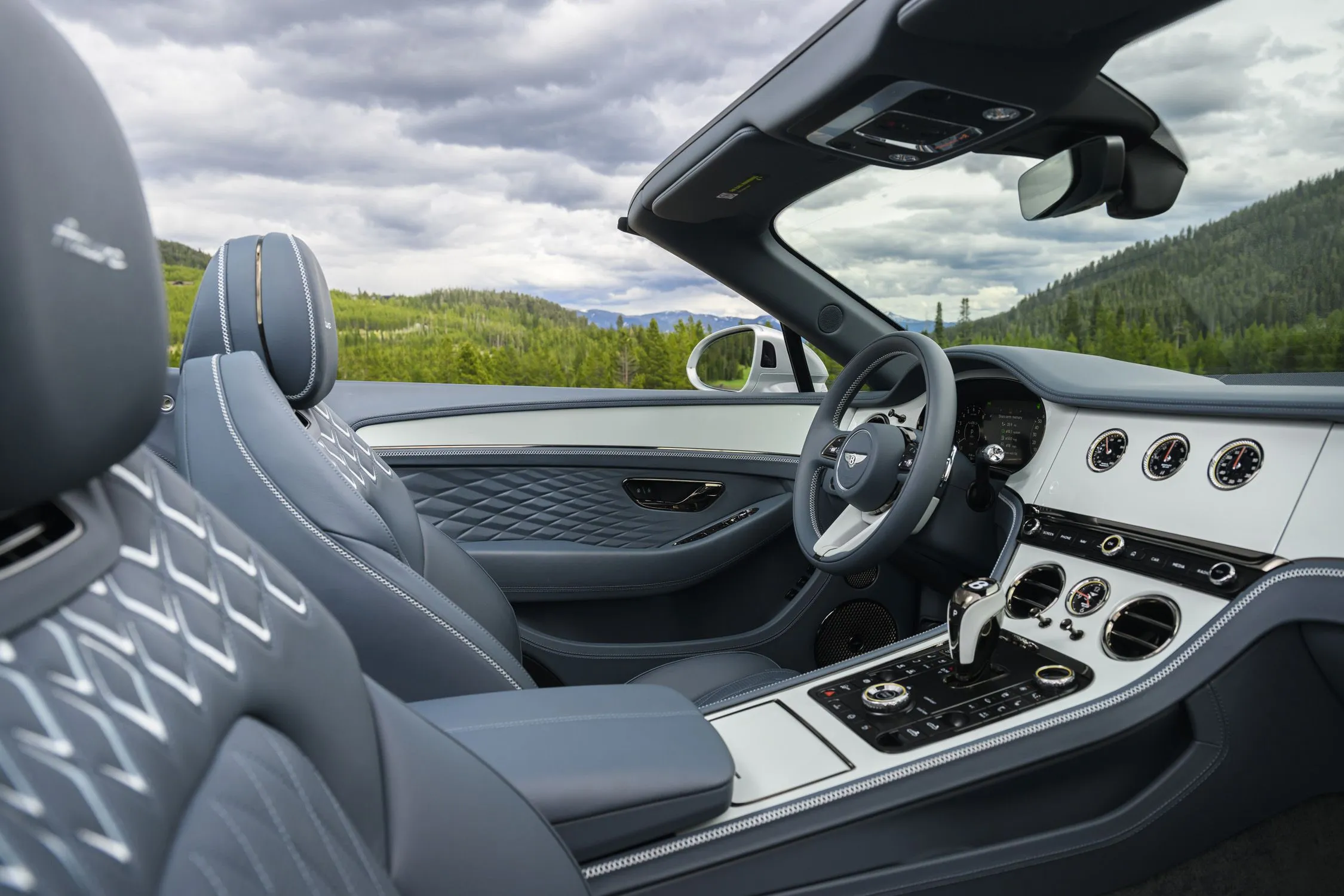 2025 Bentley Continental GT 24