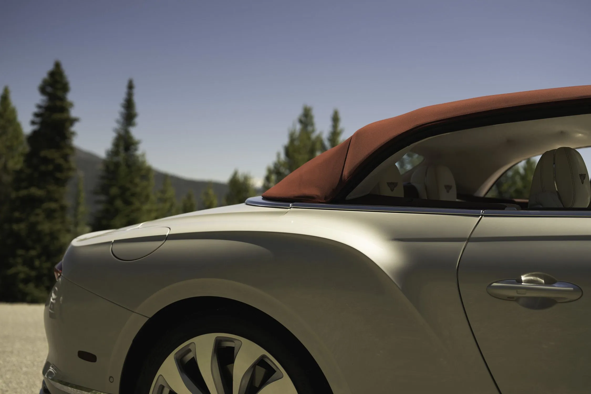 2025 Bentley Continental GT 44