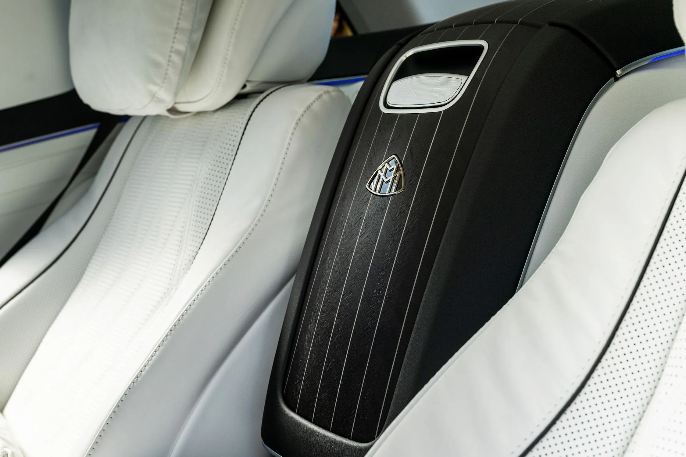 2025 Mercedes Maybach GLS 600 36