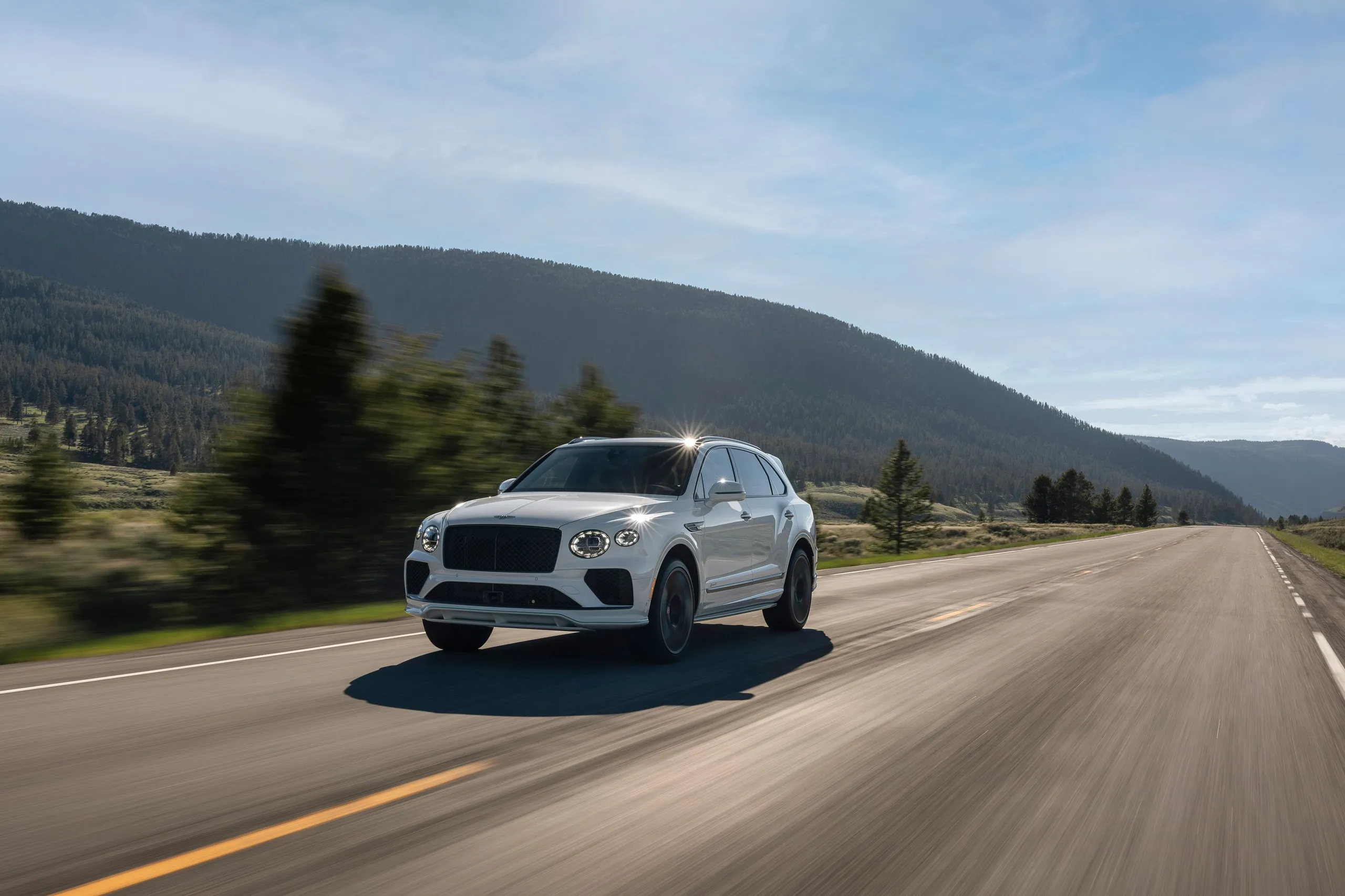 2026 Bentley Bentayga Speed V8 01