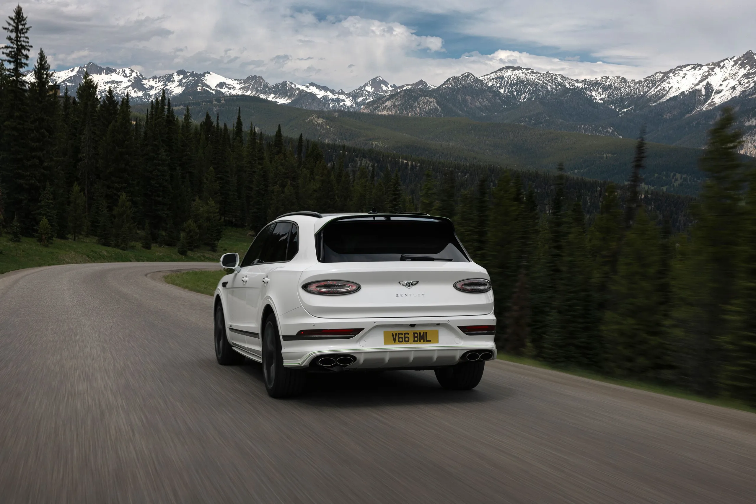 2026 Bentley Bentayga Speed V8 03