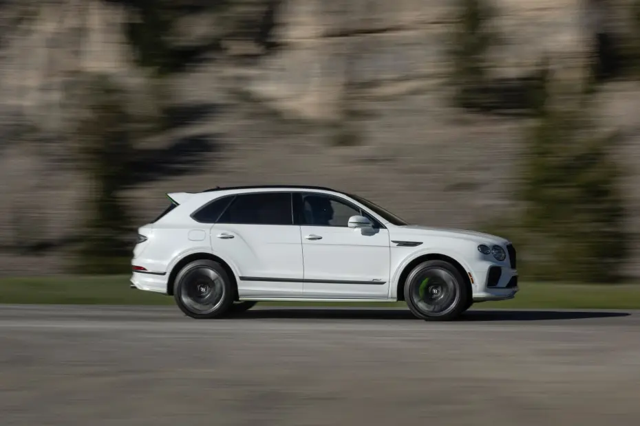 2026 Bentley Bentayga Speed V8 04