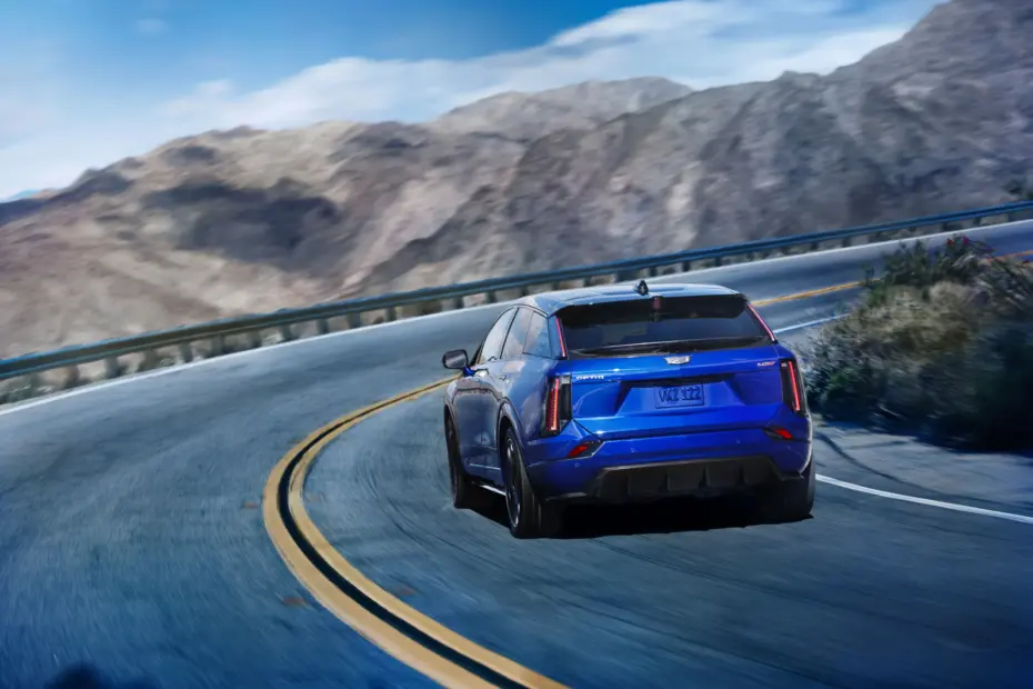 2026 Cadillac Optiq V 01