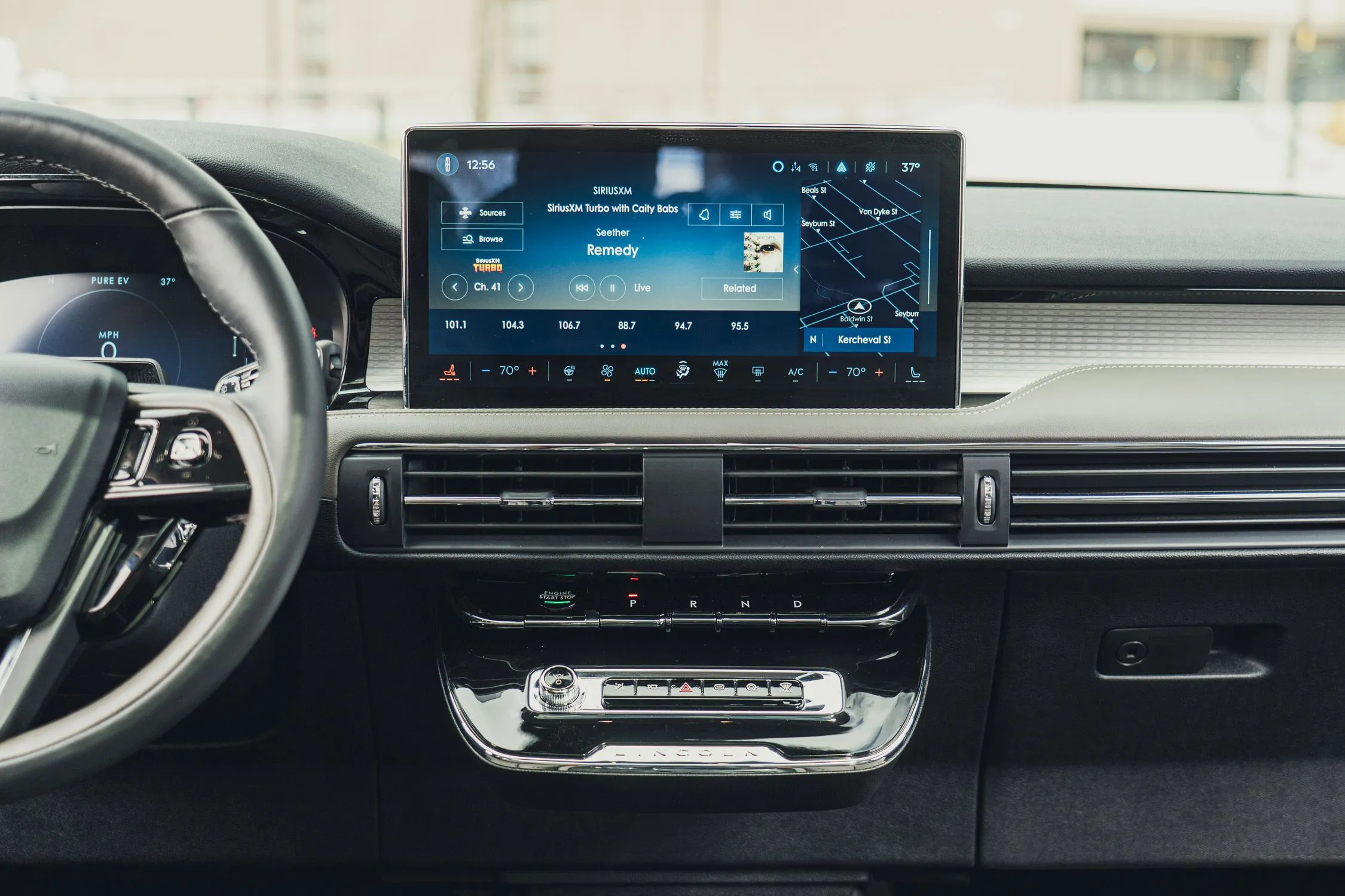2026 Lincoln Corsair Grand Touring PHEV 14
