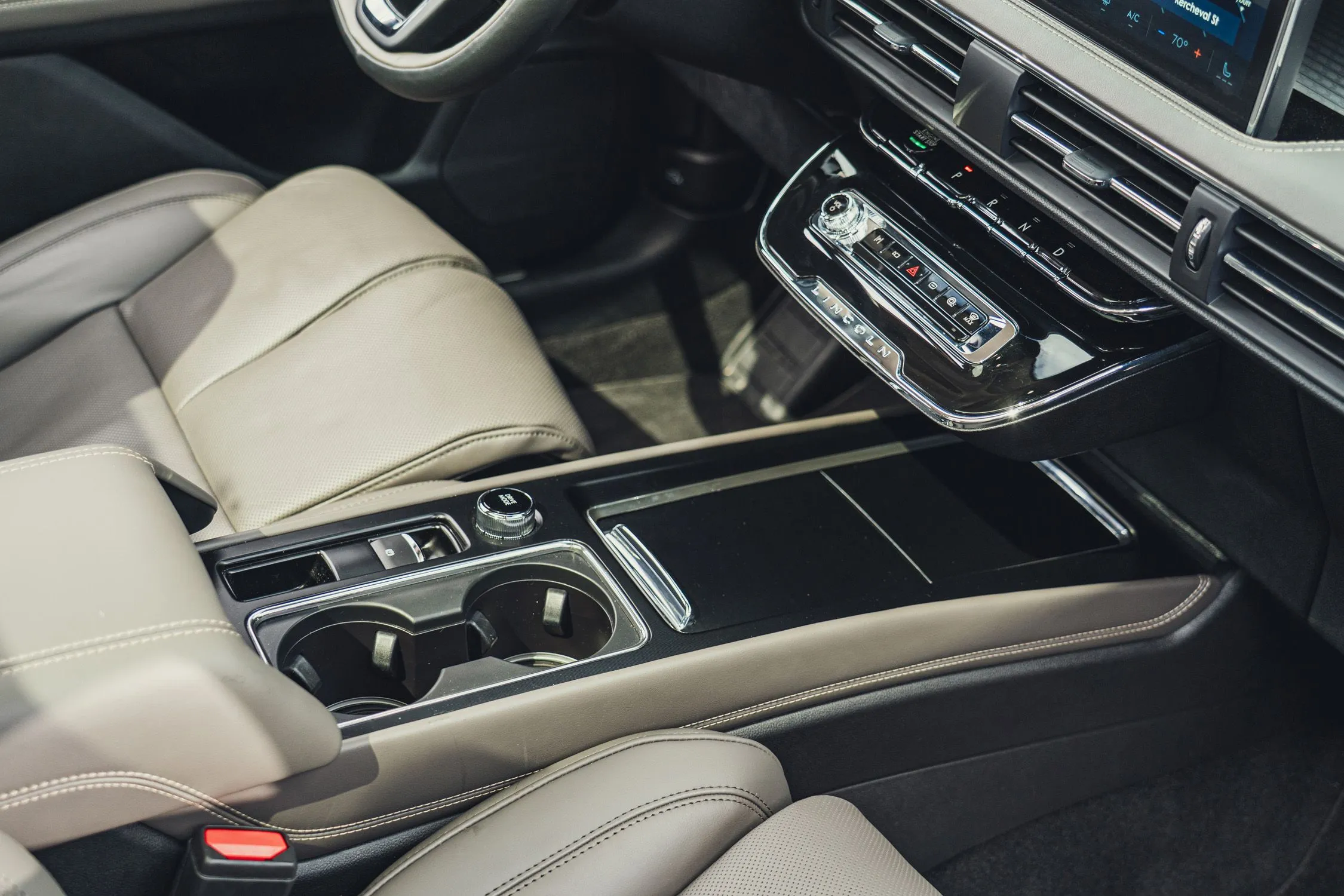 2026 Lincoln Corsair Grand Touring PHEV 28