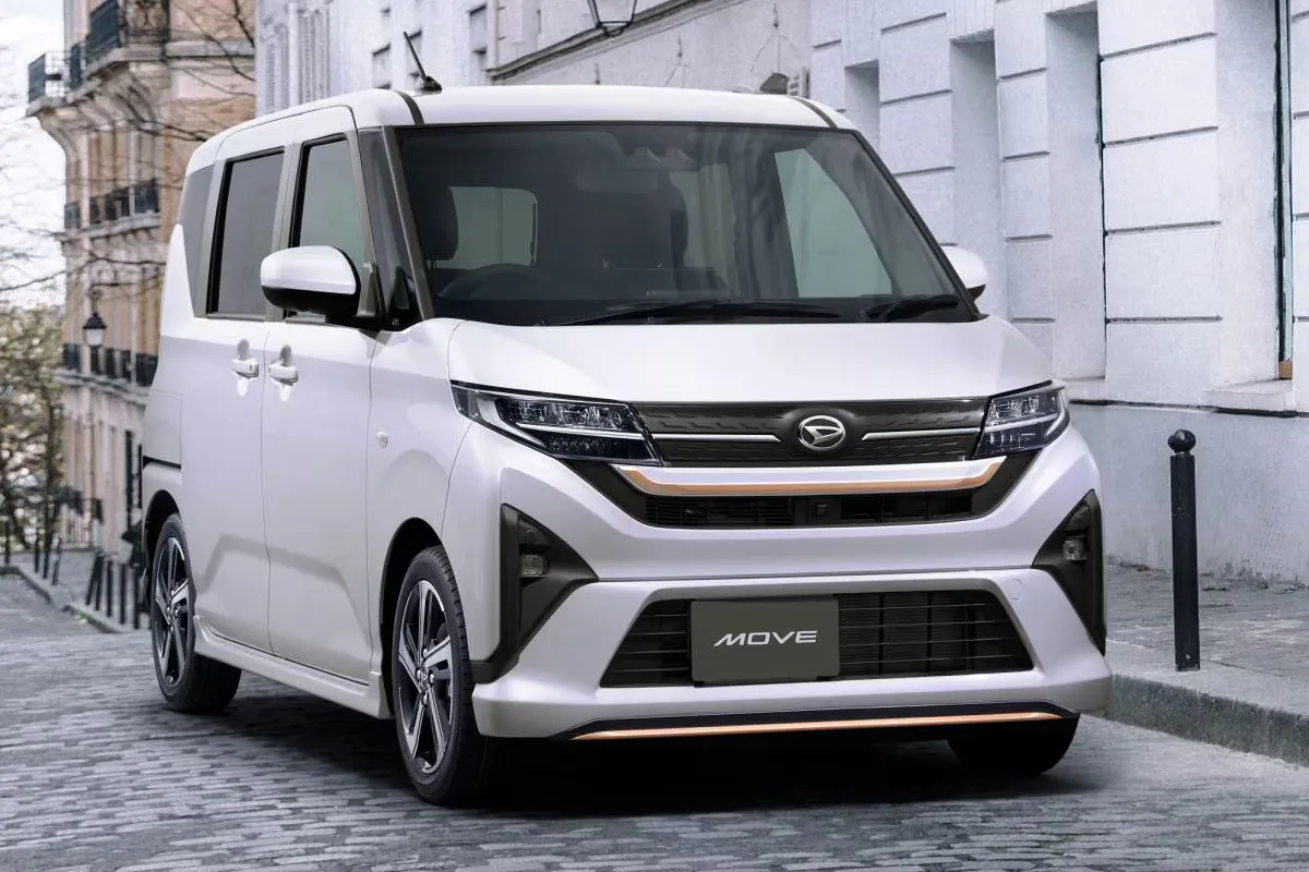 Daihatsu Move 25