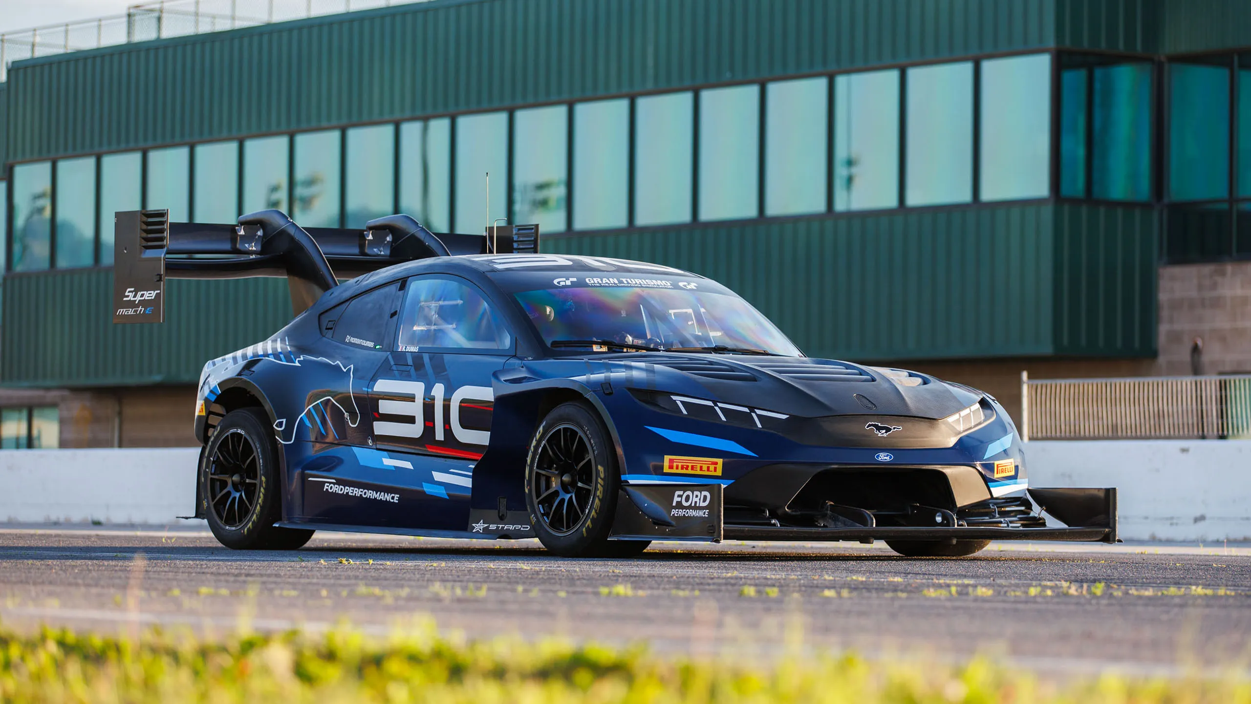 Ford Super Mustang Mach-E