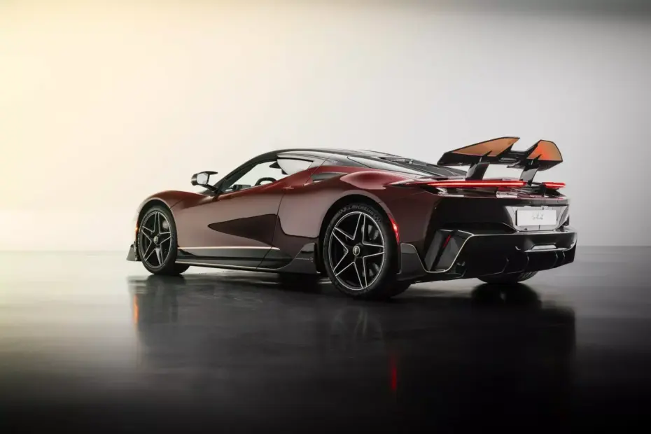 Pininfarina Battista 016