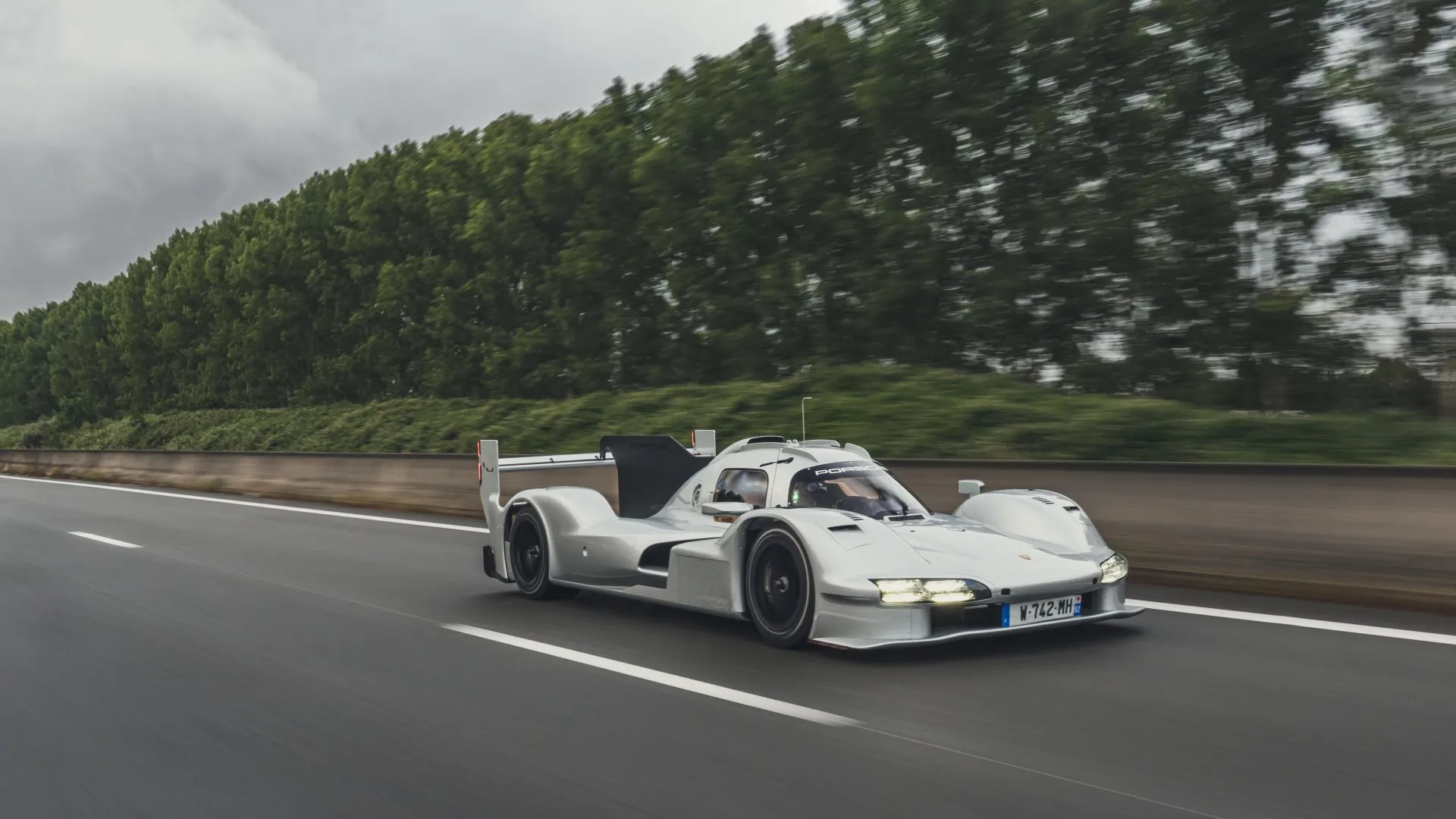 Porsche 963 RSP 09