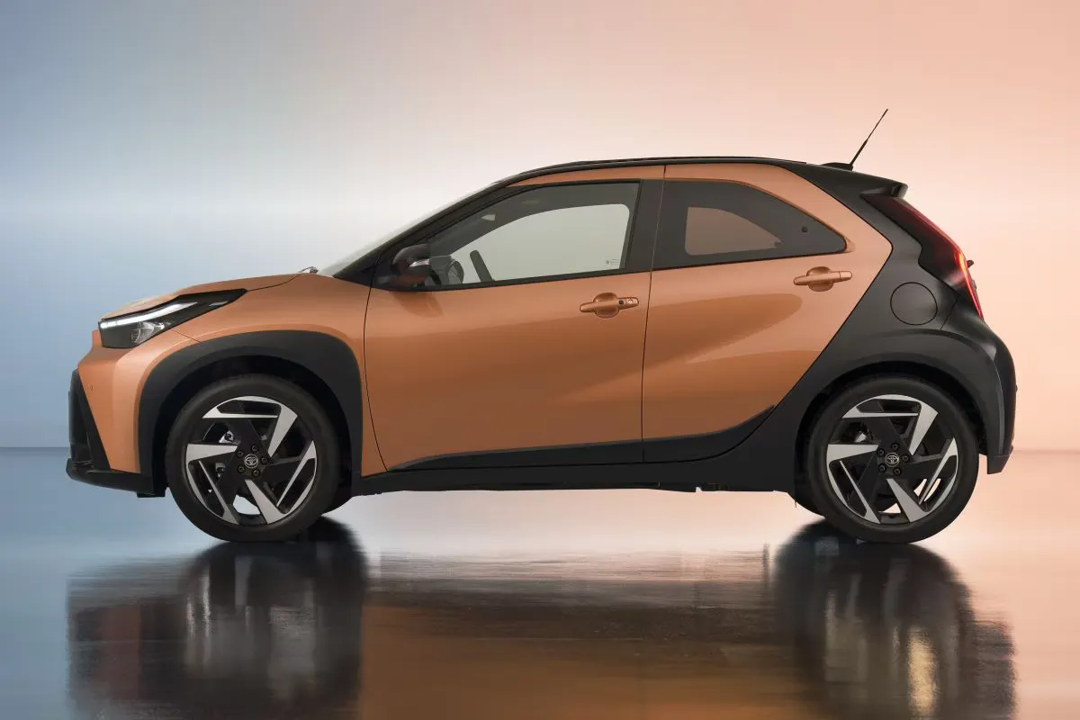 Toyota Aygo X Hybrid 2026 26