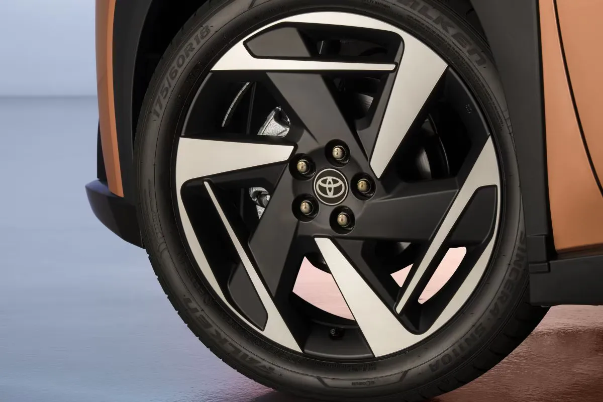 Toyota Aygo X Hybrid 2026 27