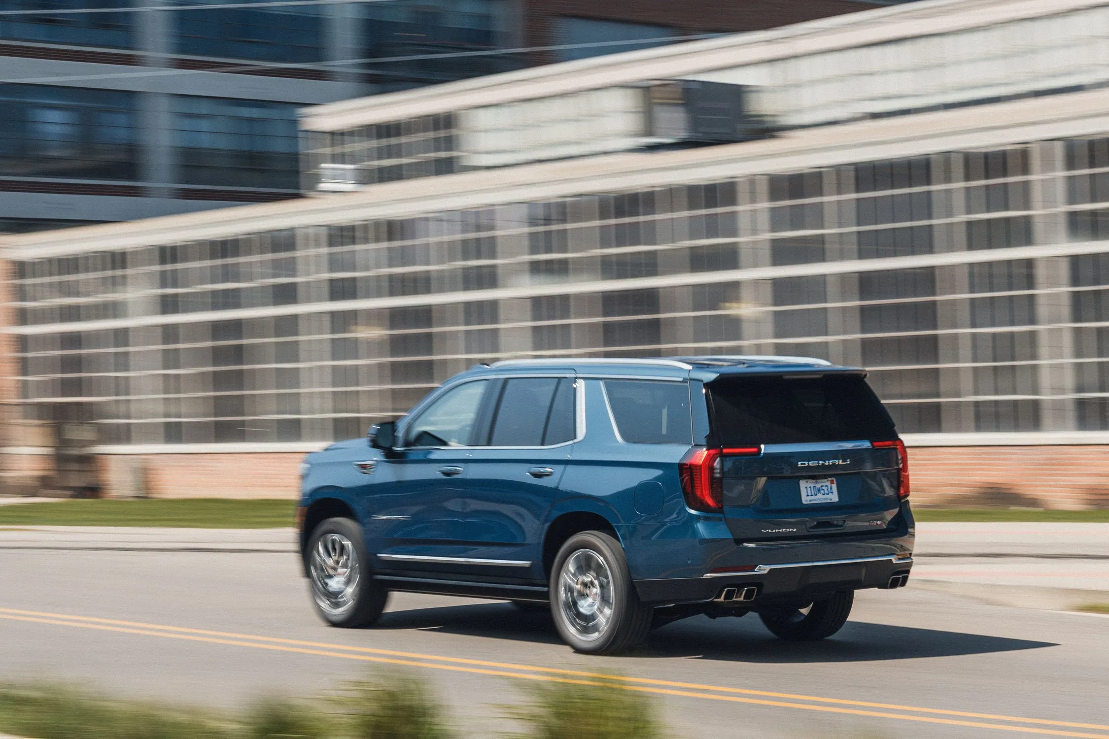 2025 GMC Yukon Denali 10