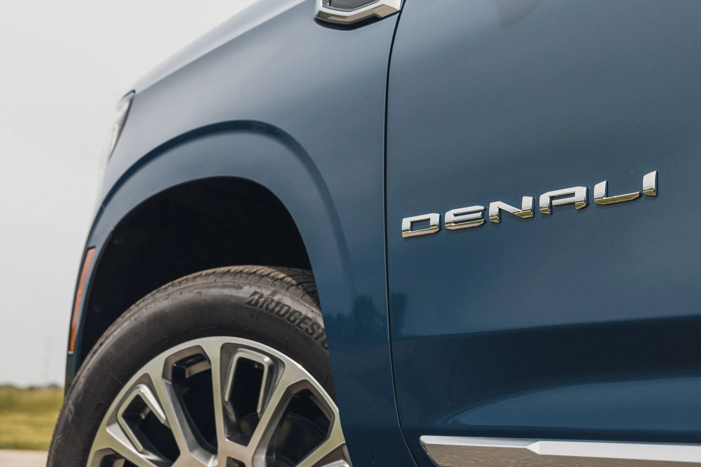 2025 GMC Yukon Denali 28