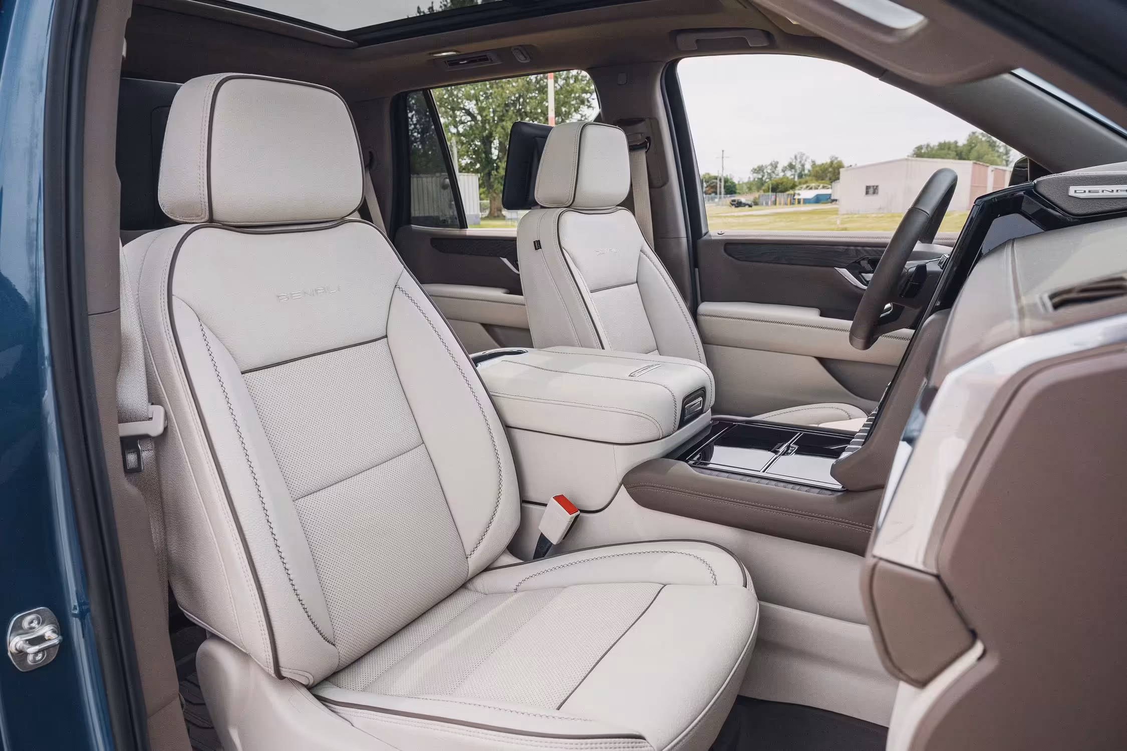 2025 GMC Yukon Denali A08