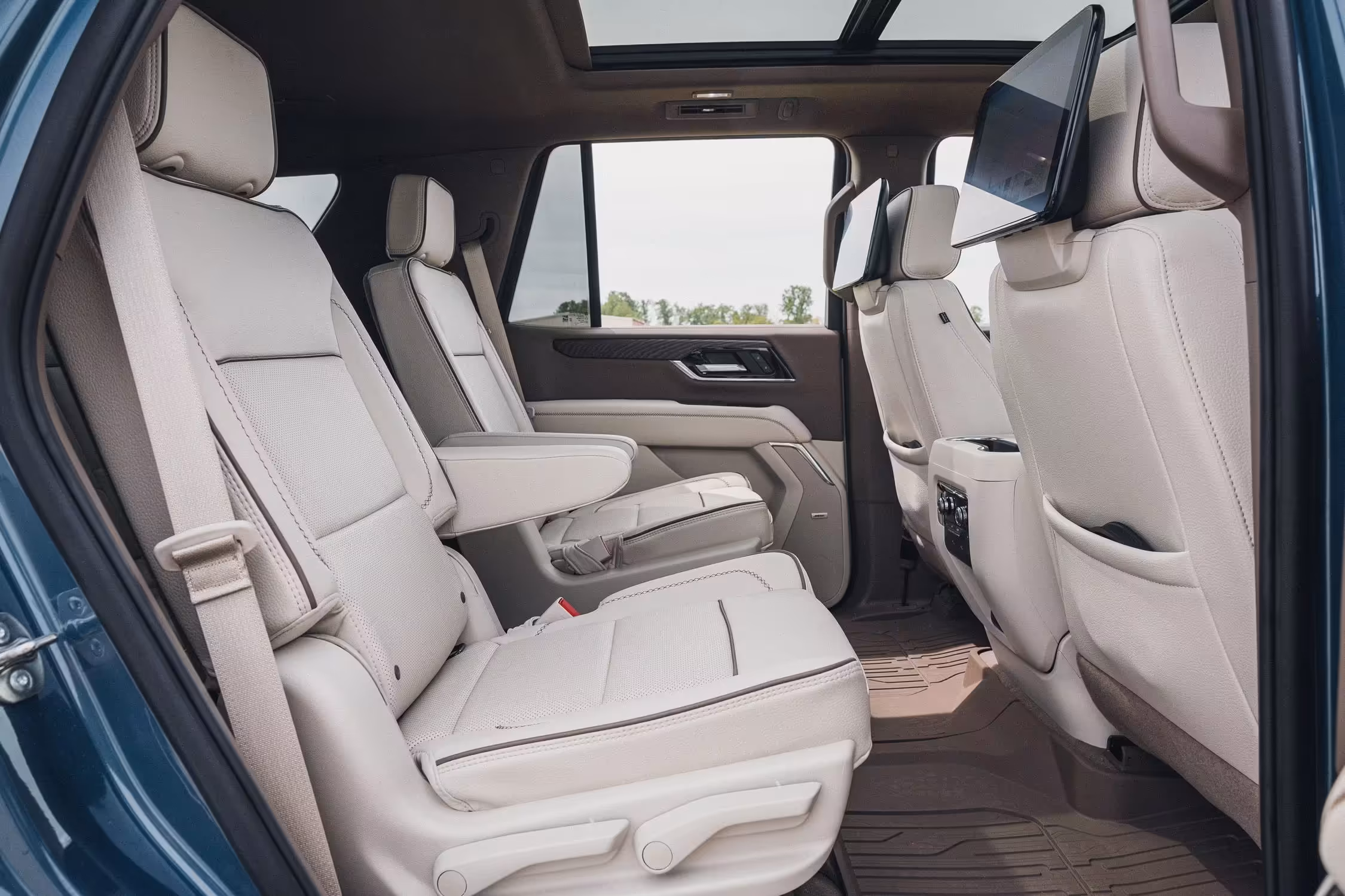 2025 GMC Yukon Denali A09