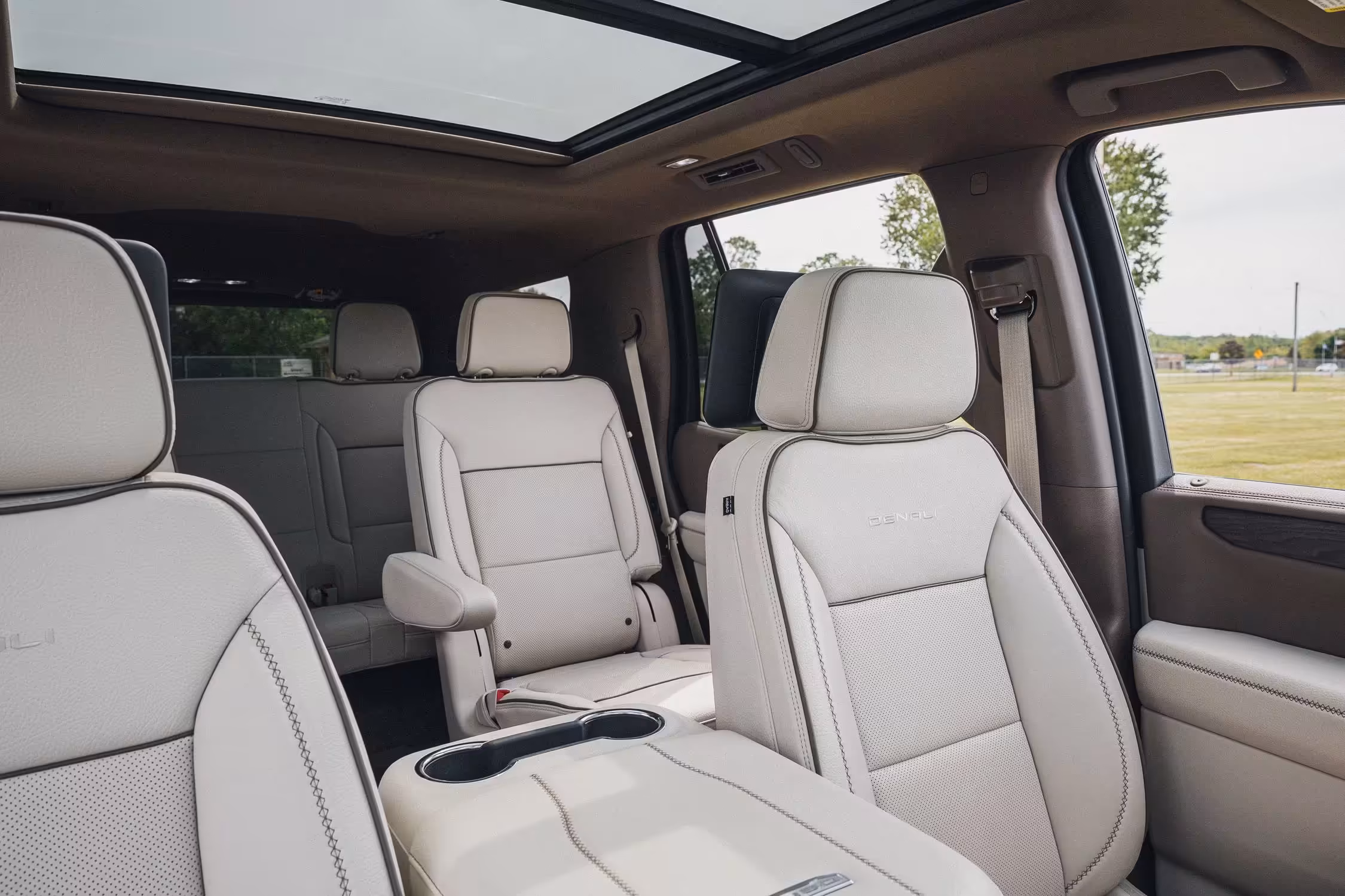 2025 GMC Yukon Denali A12