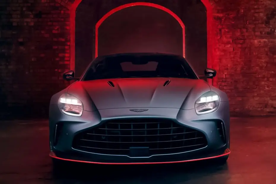 Aston Martin Vantage S 2025 14