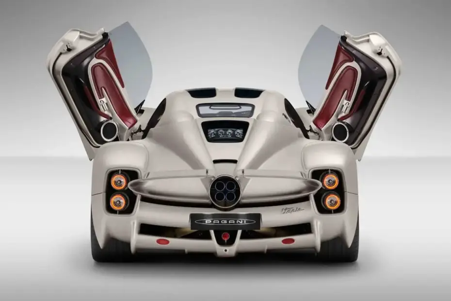 Pagani Utopia 07