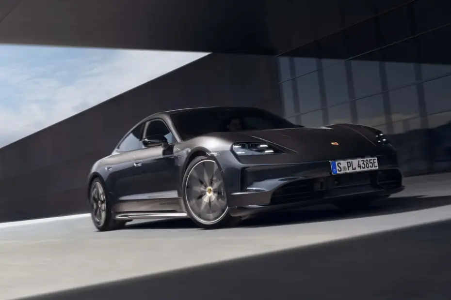 Porsche Taycan Black Edition 05