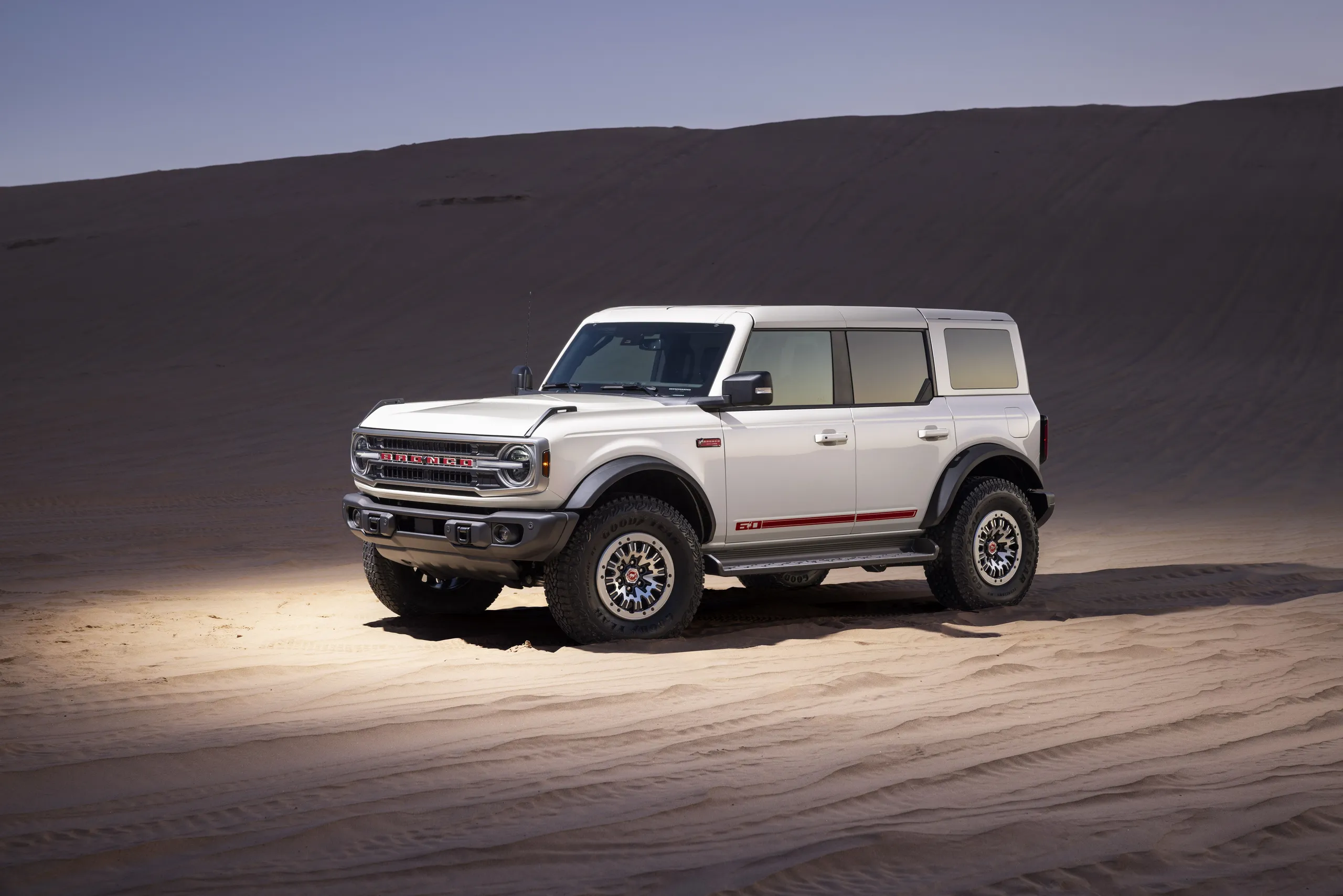 Ford Bronco 2026 60th Anniversary Edition: Ficha Técnica, Valor e Por Que é o SUV de Luxo Mais Colecionável do Século