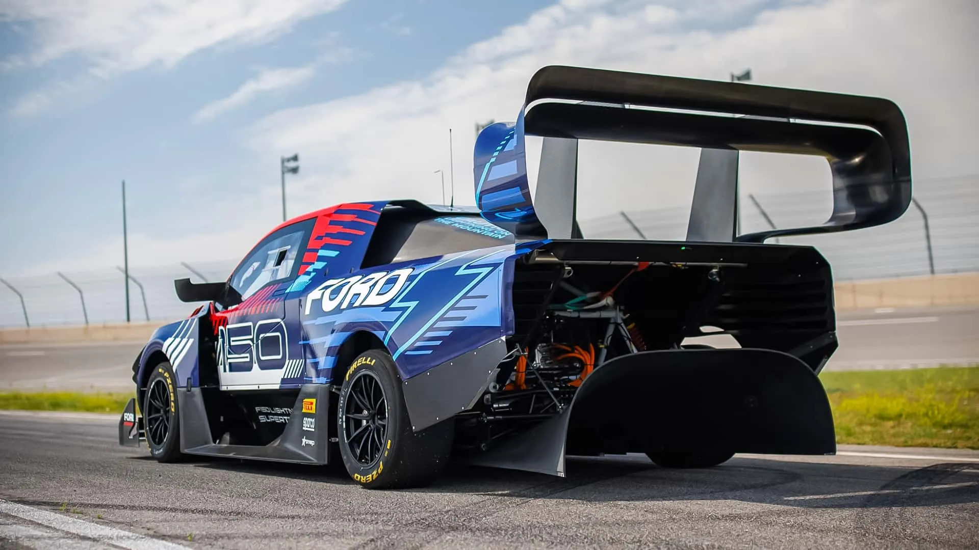 Ford F%E2%80%91150 Lightning SuperTruck 02